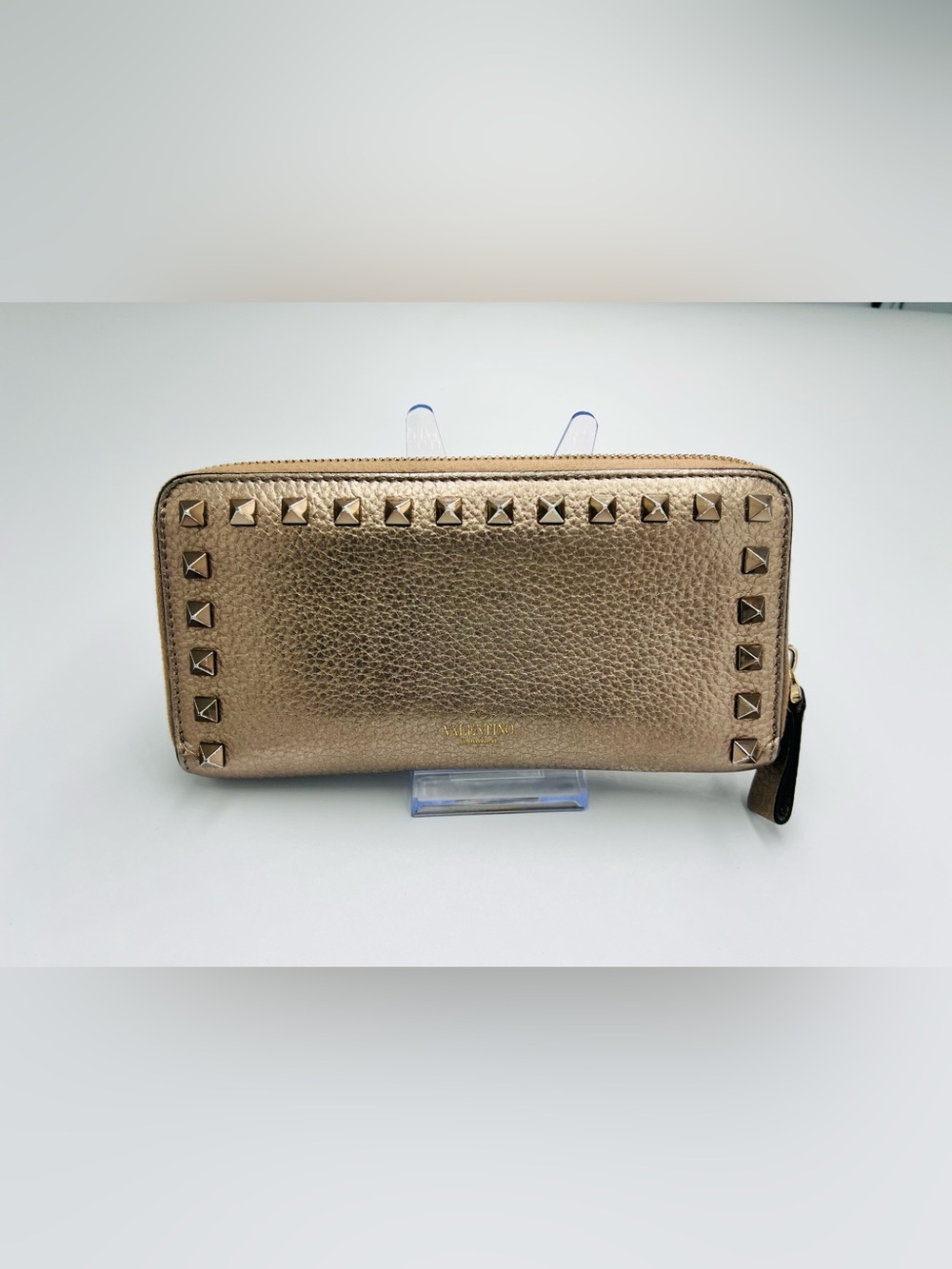 Valentino Garavani Metallic Rockstud Zip Around Wallet